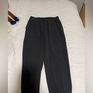 lululemon windbreak pants size 6